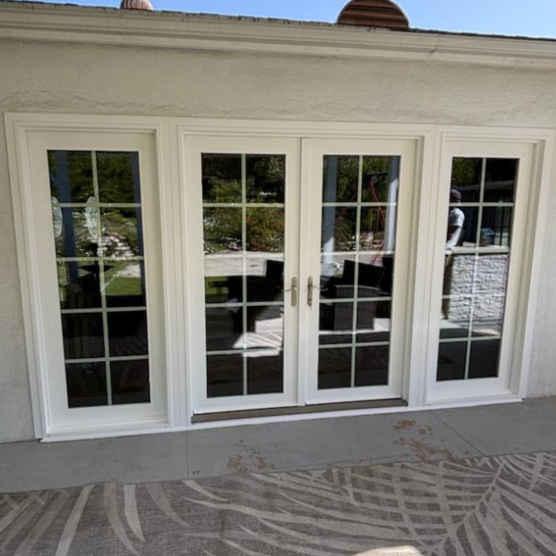 Anlin Malibu double door with fixed side panels Exterior